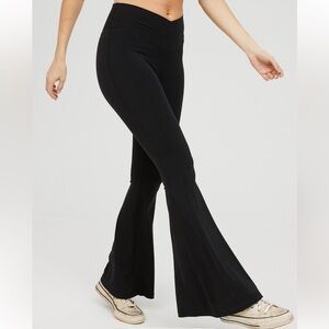 OFFLINE Aerie Real Me Super Flare High Rise Leggings L Long